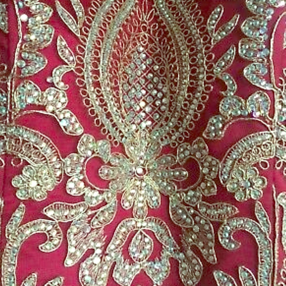 New long beautiful bedazzled prom/homecoming dress